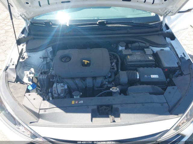 Hyundai ELANTRA SE 2019 5NPD74LF1KH479930 Image 10