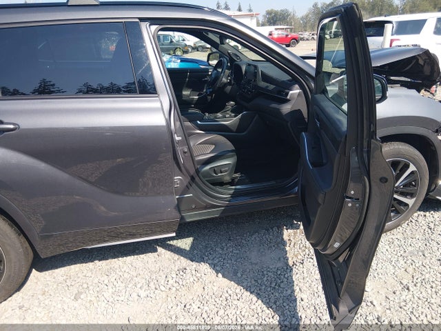 5TDJZRBH4NS173381 Toyota Highlander Xse