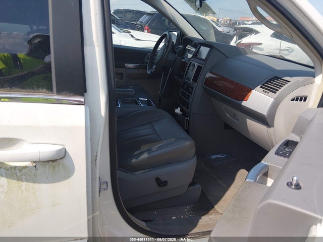 45811811 :رقم المزاد ، 2A8HR54PX8R729825 vin ، 2008 Chrysler Town & Country Touring مزاد بيع