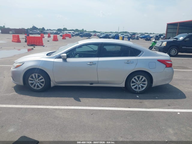 Продажа на аукционе авто 2017 Nissan Altima 2.5 S, vin: 1N4AL3AP2HC296244, номер лота: 45811826