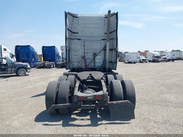 2017 Volvo Vnl მანქანა იყიდება აუქციონზე, vin: 4V4NC9EJ2HN990624, აუქციონის ნომერი: 45811841