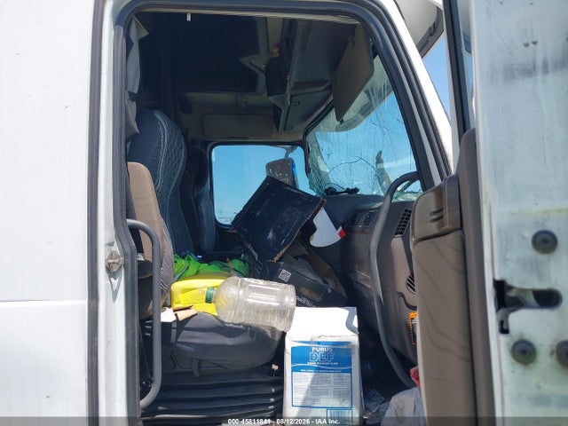 2017 Volvo Vnl მანქანა იყიდება აუქციონზე, vin: 4V4NC9EJ2HN990624, აუქციონის ნომერი: 45811841