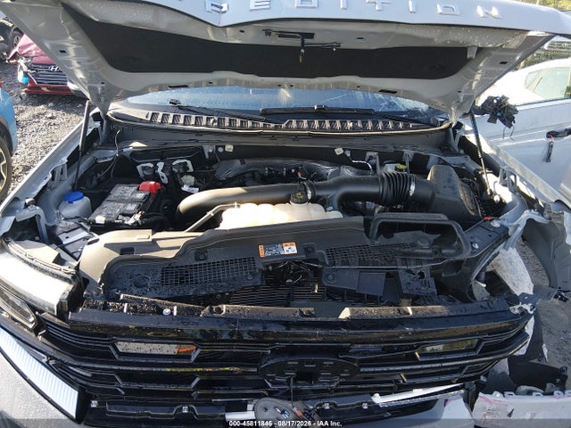 Продажа на аукционе авто 2025 Ford Expedition Platinum, vin: 1FMJU1M8XSEA02970, номер лота: 45811845
