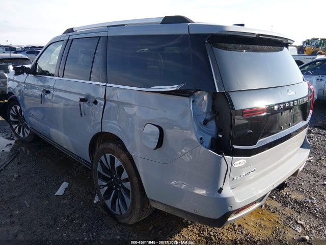 Продажа на аукционе авто 2025 Ford Expedition Platinum, vin: 1FMJU1M8XSEA02970, номер лота: 45811845