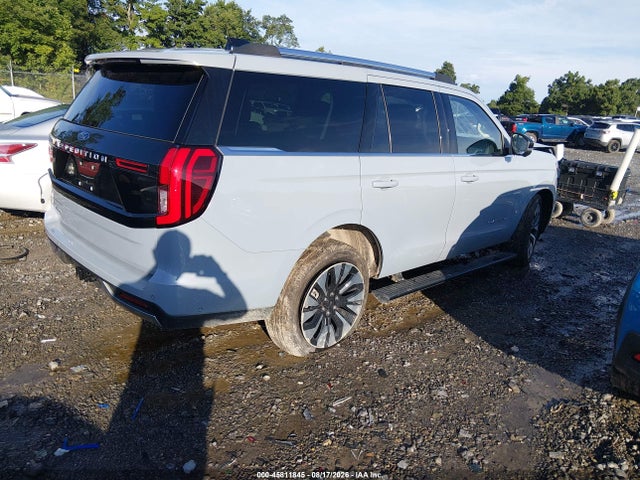 Продажа на аукционе авто 2025 Ford Expedition Platinum, vin: 1FMJU1M8XSEA02970, номер лота: 45811845