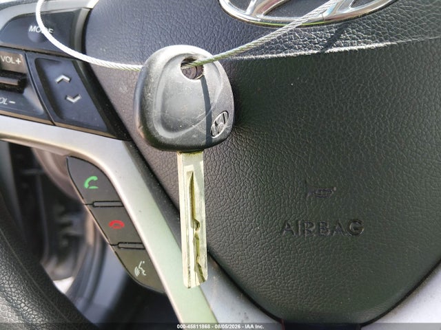 45811868 :رقم المزاد ، KMHTC6AD2DU090383 vin ، 2013 Hyundai Veloster Base W/gray مزاد بيع