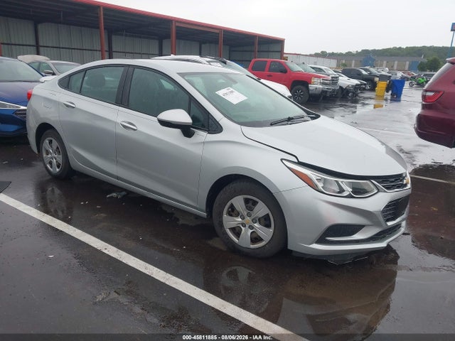 45811885 :رقم المزاد ، 1G1BC5SMXJ7161888 vin ، 2018 Chevrolet Cruze Ls Auto مزاد بيع