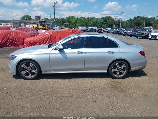 45811941 :رقم المزاد ، WDDZF4KB6HA233601 vin ، 2017 Mercedes-benz E 300 4matic مزاد بيع