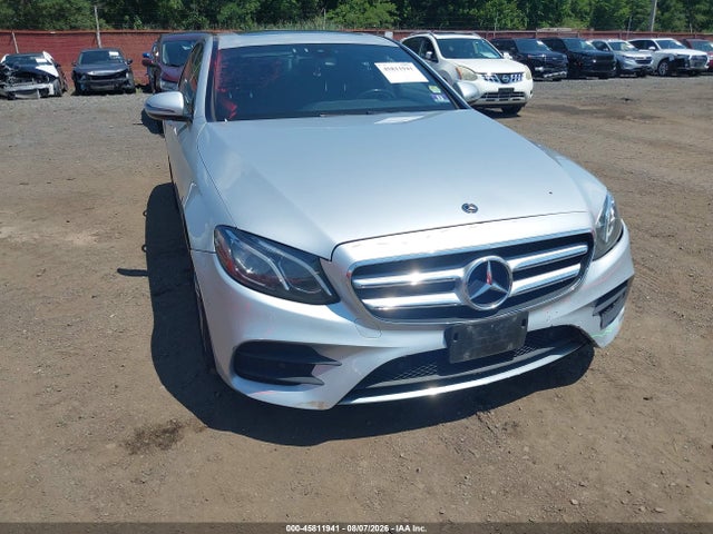 45811941 :رقم المزاد ، WDDZF4KB6HA233601 vin ، 2017 Mercedes-benz E 300 4matic مزاد بيع