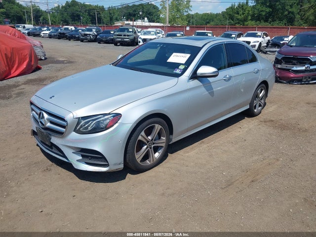 45811941 :رقم المزاد ، WDDZF4KB6HA233601 vin ، 2017 Mercedes-benz E 300 4matic مزاد بيع