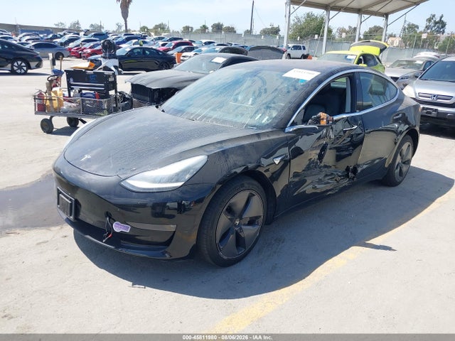 2018 Tesla Model 3 Long Range/mid Range მანქანა იყიდება აუქციონზე, vin: 5YJ3E1EA3JF151682, აუქციონის ნომერი: 45811980