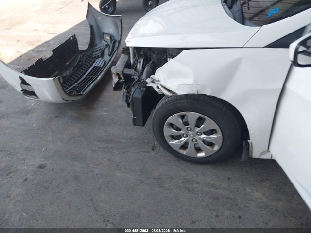2015 Hyundai Accent Gls მანქანა იყიდება აუქციონზე, vin: KMHCT4AE3FU927934, აუქციონის ნომერი: 45812003