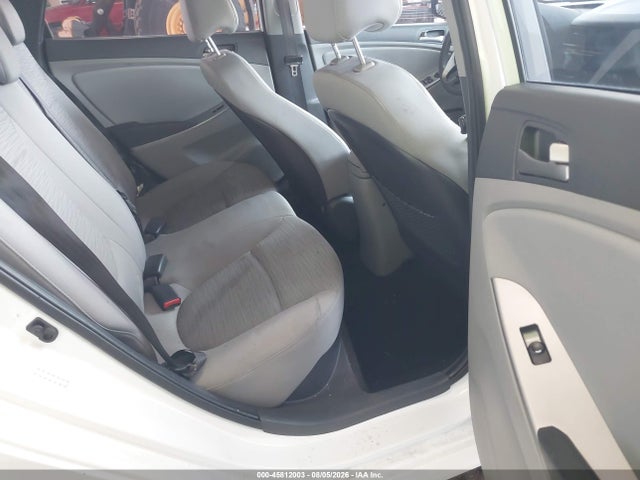 2015 Hyundai Accent Gls მანქანა იყიდება აუქციონზე, vin: KMHCT4AE3FU927934, აუქციონის ნომერი: 45812003