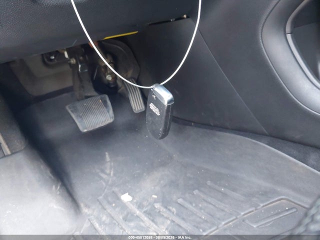 45812058 :رقم المزاد ، 1C3CCCDG1FN522651 vin ، 2015 Chrysler 200 S مزاد بيع