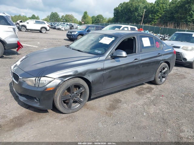 2014 Bmw 320i Xdrive მანქანა იყიდება აუქციონზე, vin: WBA3C3C56EF983698, აუქციონის ნომერი: 45812091