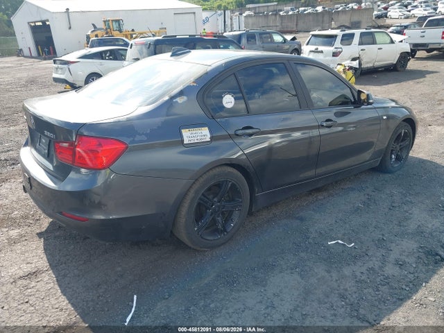 2014 Bmw 320i Xdrive მანქანა იყიდება აუქციონზე, vin: WBA3C3C56EF983698, აუქციონის ნომერი: 45812091