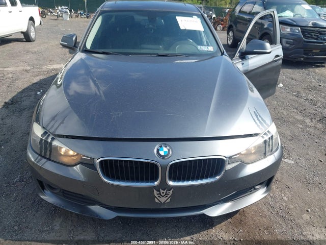 2014 Bmw 320i Xdrive მანქანა იყიდება აუქციონზე, vin: WBA3C3C56EF983698, აუქციონის ნომერი: 45812091
