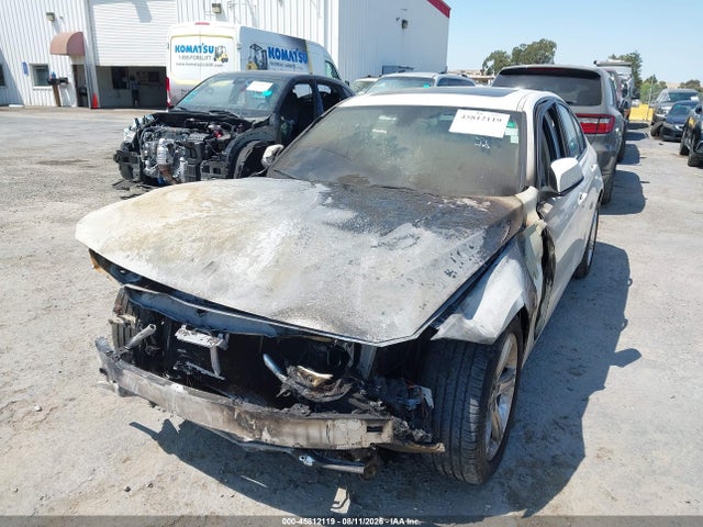 45812119 :رقم المزاد ، WBA3C1C58FP851316 vin ، 2015 Bmw 328i مزاد بيع