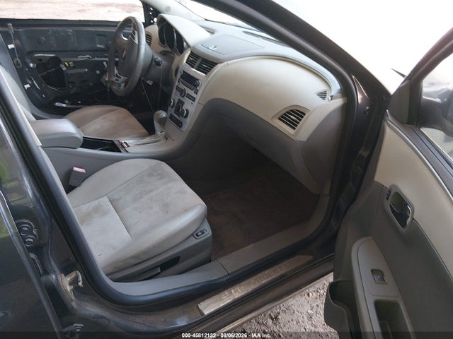 45812132 :رقم المزاد ، 1G1ZD5E12BF149268 vin ، 2011 Chevrolet Malibu 2lt مزاد بيع