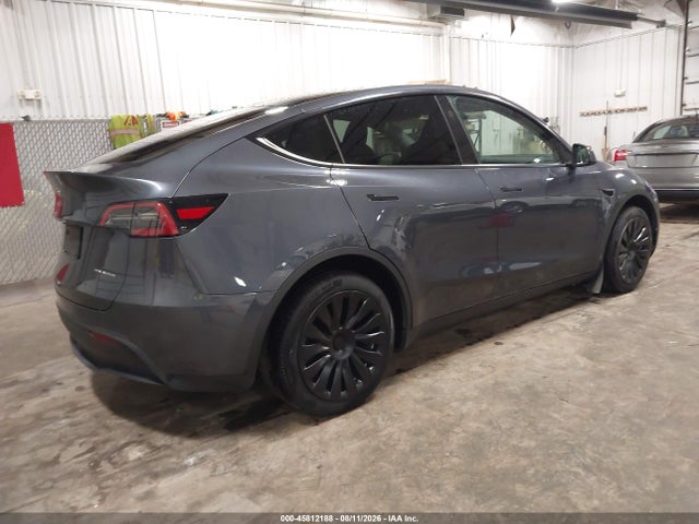 Продаж на аукціоні авто 2024 Tesla Model Y Long Range Dual Motor All-wheel Drive, vin: 7SAYGDEE2RA216747, номер лоту: 45812188