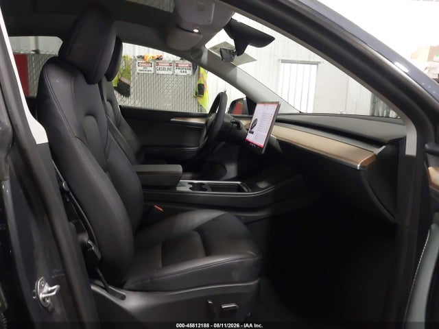 Продаж на аукціоні авто 2024 Tesla Model Y Long Range Dual Motor All-wheel Drive, vin: 7SAYGDEE2RA216747, номер лоту: 45812188
