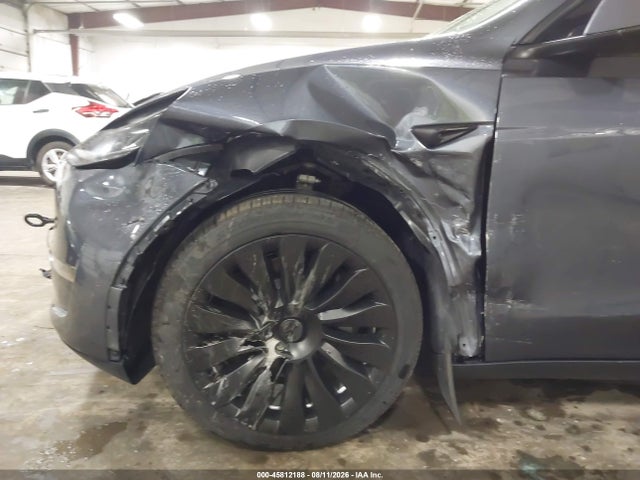 Продаж на аукціоні авто 2024 Tesla Model Y Long Range Dual Motor All-wheel Drive, vin: 7SAYGDEE2RA216747, номер лоту: 45812188