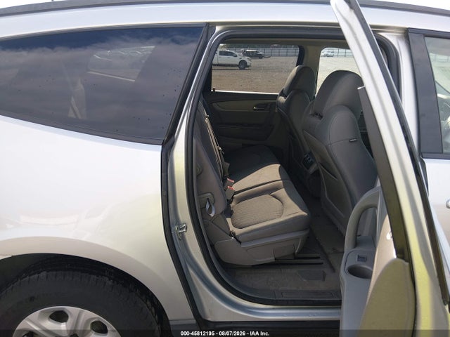Продажа на аукционе авто 2015 Chevrolet Traverse Ls, vin: 1GNKRFED7FJ329334, номер лота: 45812195