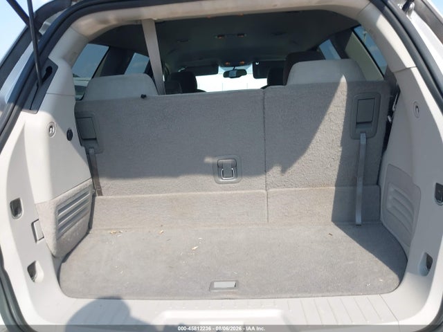 Продажа на аукционе авто 2015 Buick Enclave Convenience, vin: 5GAKRAKD6FJ111242, номер лота: 45812236
