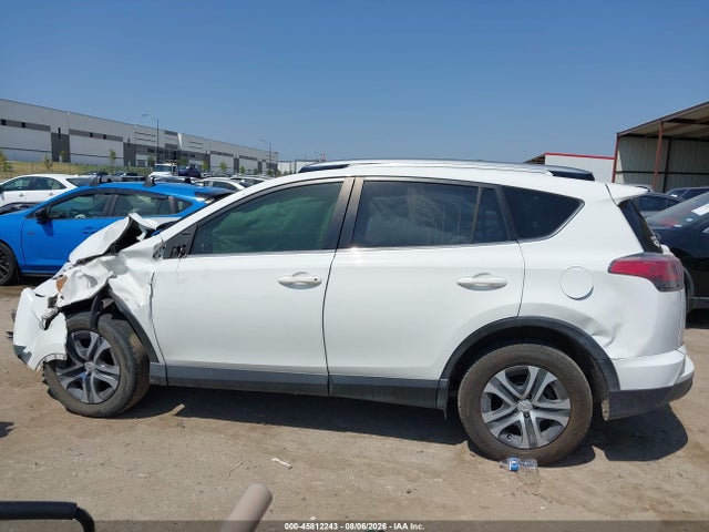 2018 Toyota Rav4 Le მანქანა იყიდება აუქციონზე, vin: JTMZFREV3JJ725585, აუქციონის ნომერი: 45812243