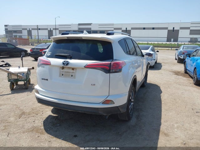 2018 Toyota Rav4 Le მანქანა იყიდება აუქციონზე, vin: JTMZFREV3JJ725585, აუქციონის ნომერი: 45812243
