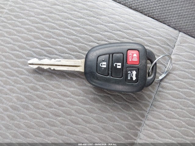 45812257 :رقم المزاد ، 2T1BURHE1GC543827 vin ، 2016 Toyota Corolla Le مزاد بيع