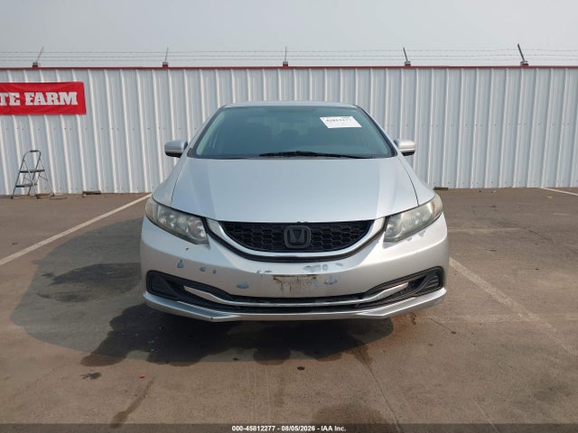 Продажа на аукционе авто 2015 Honda Civic Lx, vin: 2HGFB2F52FH557341, номер лота: 45812277