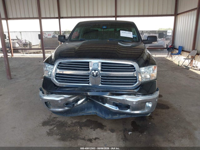 45812303 :رقم المزاد ، 1C6RR7LM6JS356194 vin ، 2018 Ram 1500 Lone Star  4x4 5'7 Box مزاد بيع