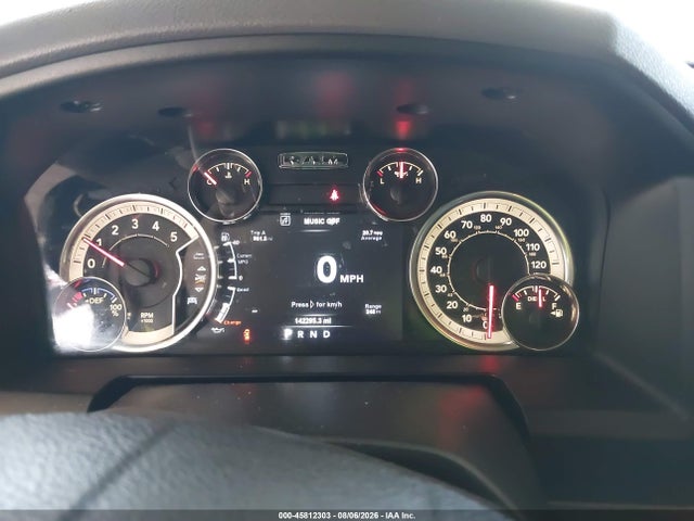 45812303 :رقم المزاد ، 1C6RR7LM6JS356194 vin ، 2018 Ram 1500 Lone Star  4x4 5'7 Box مزاد بيع