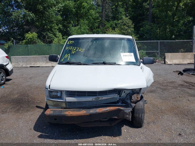 Auction sale of the 2002 Chevrolet Astro, vin: 1GCDM19X62B117651, lot number: 45812325