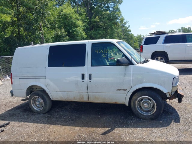 Auction sale of the 2002 Chevrolet Astro, vin: 1GCDM19X62B117651, lot number: 45812325