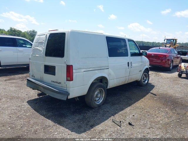 Auction sale of the 2002 Chevrolet Astro, vin: 1GCDM19X62B117651, lot number: 45812325