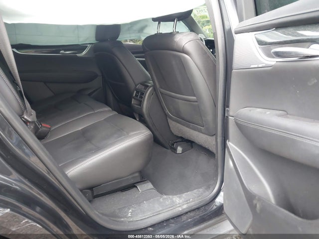 45812353 :رقم المزاد ، 1GYKNCRS0LZ211354 vin ، 2020 Cadillac Xt5 Fwd Premium Luxury مزاد بيع