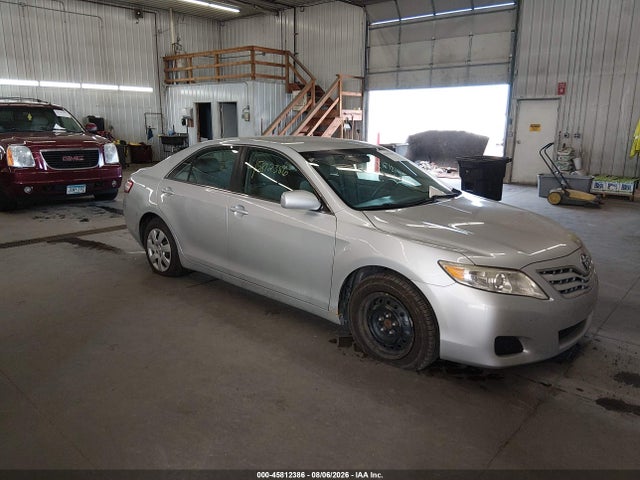 45812386 :رقم المزاد ، 4T1BF3EK3BU133877 vin ، 2011 Toyota Camry Le مزاد بيع