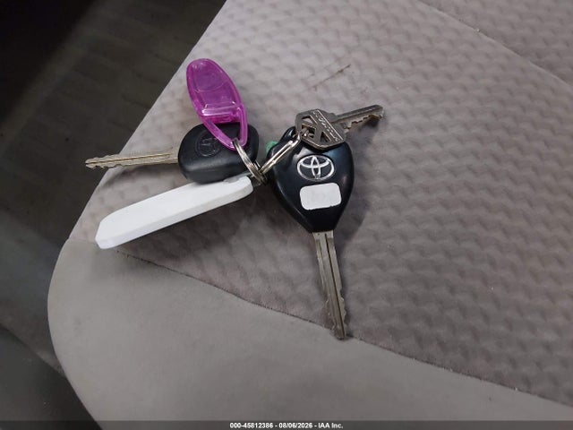 45812386 :رقم المزاد ، 4T1BF3EK3BU133877 vin ، 2011 Toyota Camry Le مزاد بيع