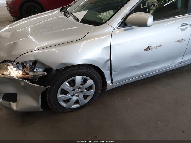 45812386 :رقم المزاد ، 4T1BF3EK3BU133877 vin ، 2011 Toyota Camry Le مزاد بيع