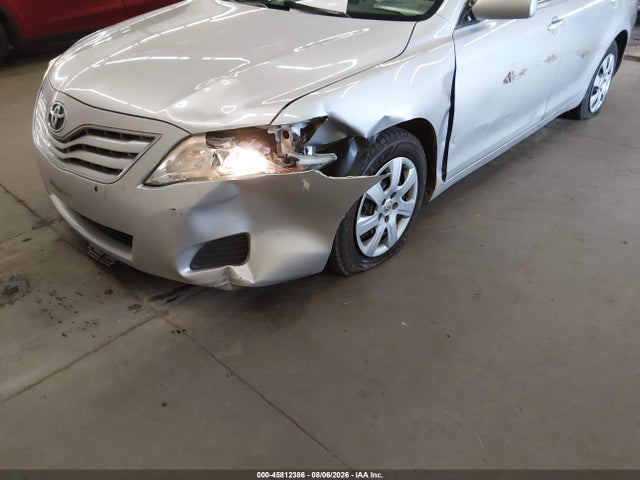 45812386 :رقم المزاد ، 4T1BF3EK3BU133877 vin ، 2011 Toyota Camry Le مزاد بيع