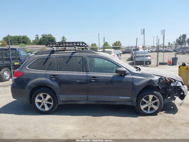 2011 Subaru Outback მანქანა იყიდება აუქციონზე, vin: 454BRBCC3B3324931, აუქციონის ნომერი: 45812390