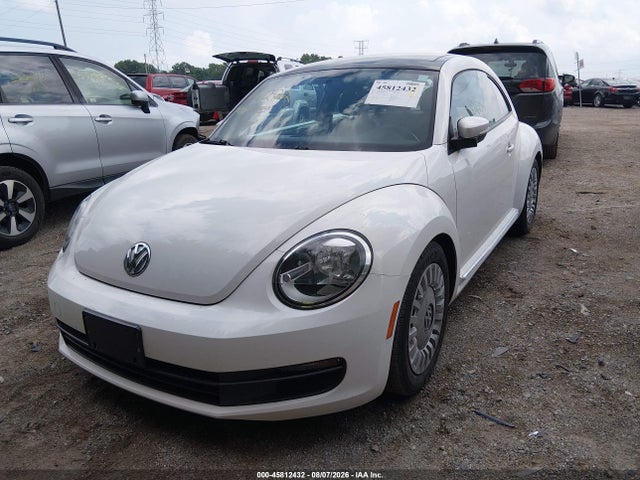 2014 Volkswagen Beetle 2.5l მანქანა იყიდება აუქციონზე, vin: 3VWJP7ATXEM628604, აუქციონის ნომერი: 45812432