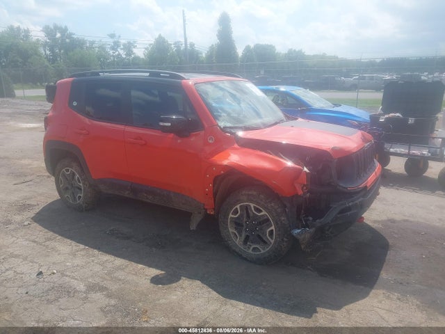 2015 Jeep Renegade Trailhawk მანქანა იყიდება აუქციონზე, vin: ZACCJBCT0FPB74678, აუქციონის ნომერი: 45812436