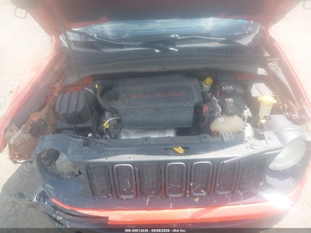 2015 Jeep Renegade Trailhawk მანქანა იყიდება აუქციონზე, vin: ZACCJBCT0FPB74678, აუქციონის ნომერი: 45812436