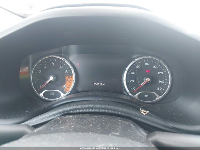 2015 Jeep Renegade Trailhawk მანქანა იყიდება აუქციონზე, vin: ZACCJBCT0FPB74678, აუქციონის ნომერი: 45812436