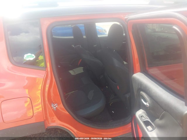 2015 Jeep Renegade Trailhawk მანქანა იყიდება აუქციონზე, vin: ZACCJBCT0FPB74678, აუქციონის ნომერი: 45812436