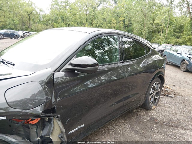 Ford Mustang Mach-e Premium 2022 3FMTK3SS6NMA43975 Image 14