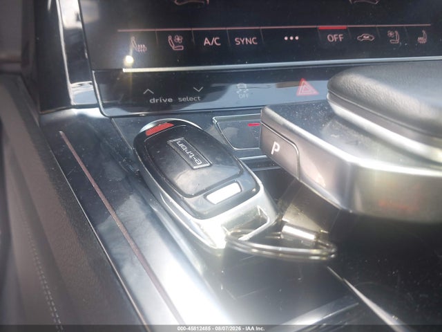 Aukcja sprzedaży 2019 Audi E-tron Premium Plus, vin: WA1VAAGE9KB005824, numer aukcji: 45812485